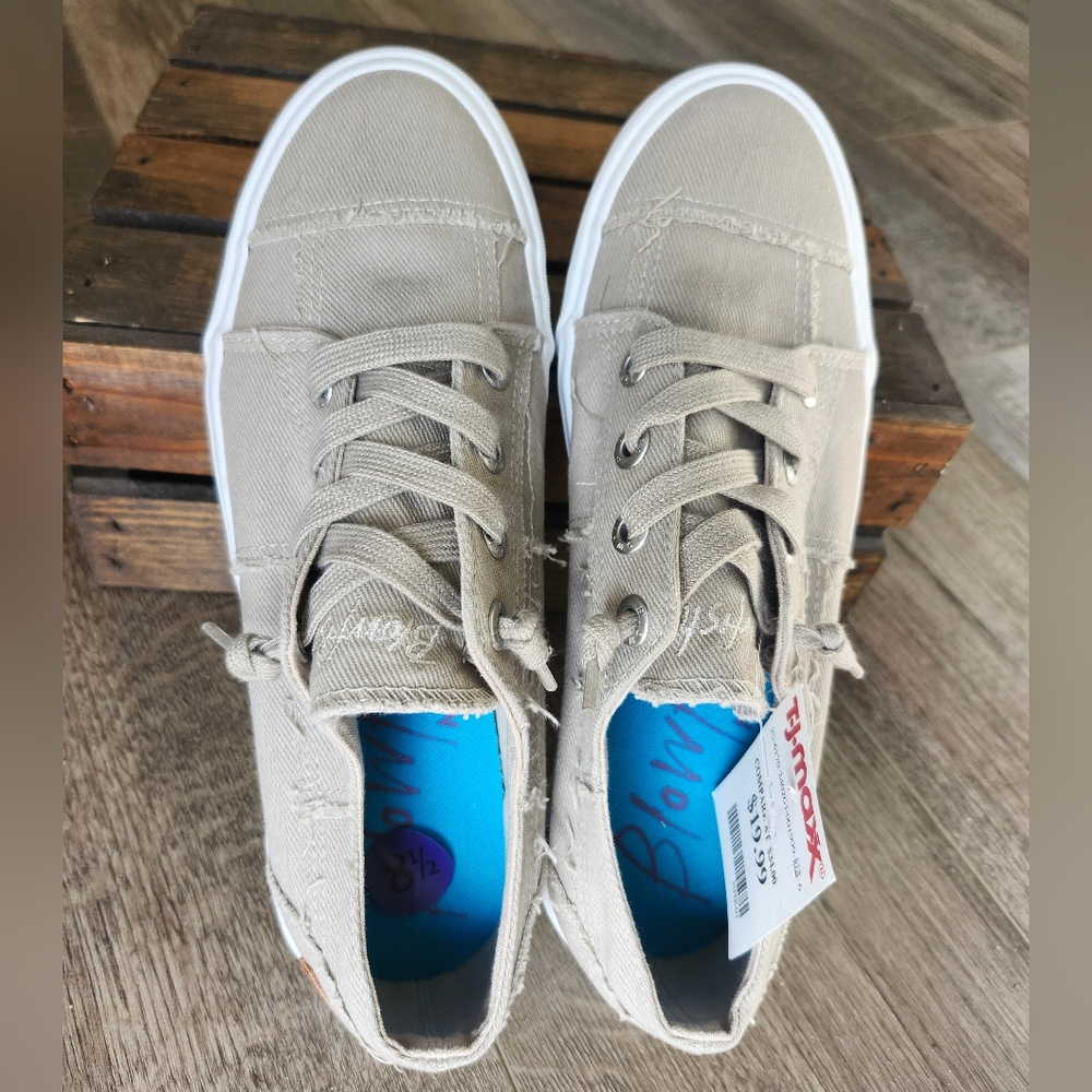 NWT Blowfish Malibu Canvas Sneakers - Beige Size 8.5 - Picture 3 of 5